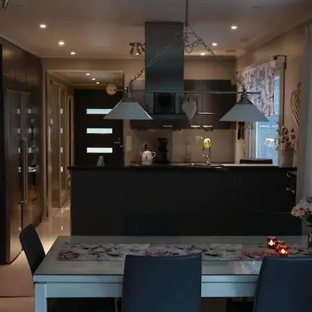 Cosy, Homely House With A Large Courtyard Villa Saarenkylä
