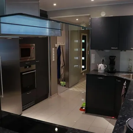 Cosy, Homely House With A Large Courtyard * Saarenkylä