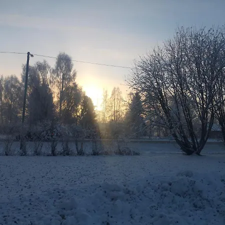 Cosy, Homely House With A Large Courtyard *