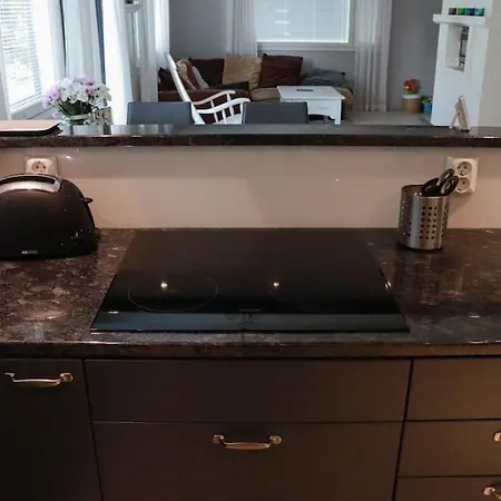 Villa Cosy, Homely House With A Large Courtyard