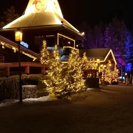 Villa Cosy, Homely House With A Large Courtyard