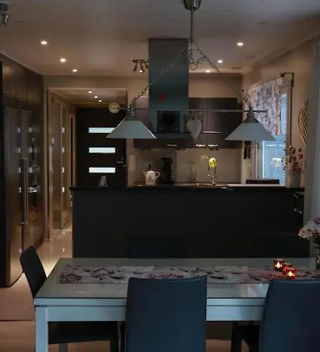 Cosy, Homely House With A Large Courtyard Βίλα Saarenkylä