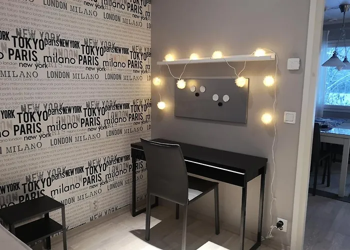 Βίλα Cosy, Homely House With A Large Courtyard *